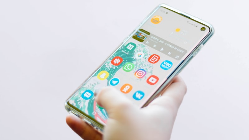 Flutter ve React Native 2025 Karşılaştırma Rehberi
